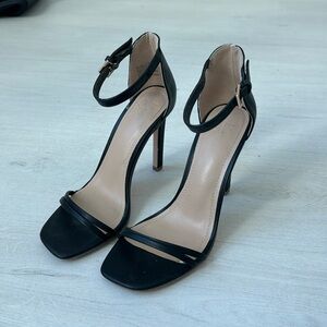 NEW Just Fab black sandals. Used only once. Size 7